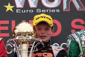 Max Verstappen winst bij WSK-debuut
